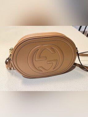 Gucci Soho Disco Small Crossbody Bag – Beige